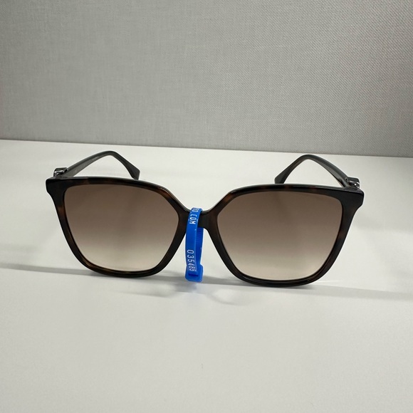 ???Authentic Fendi Brown Sunglasses main image 4